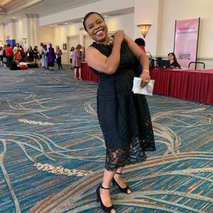 Meet your Posher, Joy